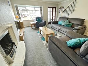 Lounge- click for photo gallery